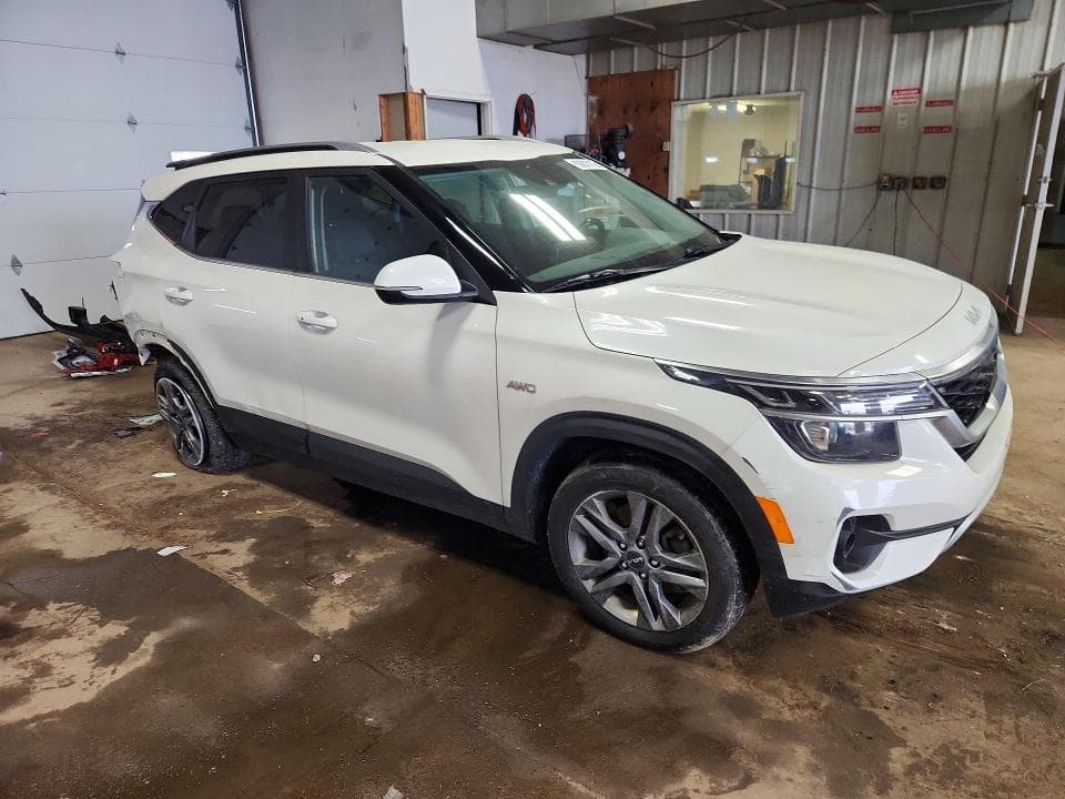 2023 KIA SELTOS S S 4