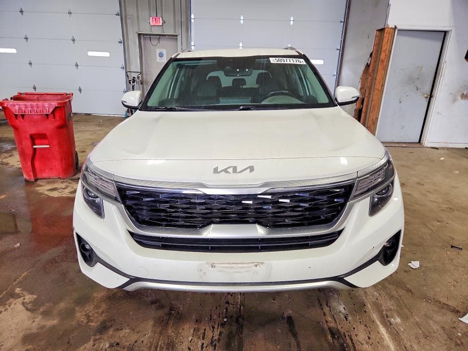 2023 KIA SELTOS S S 5