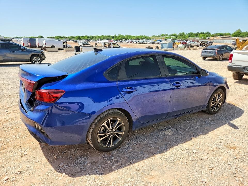 2024 KIA FORTE LXS 3