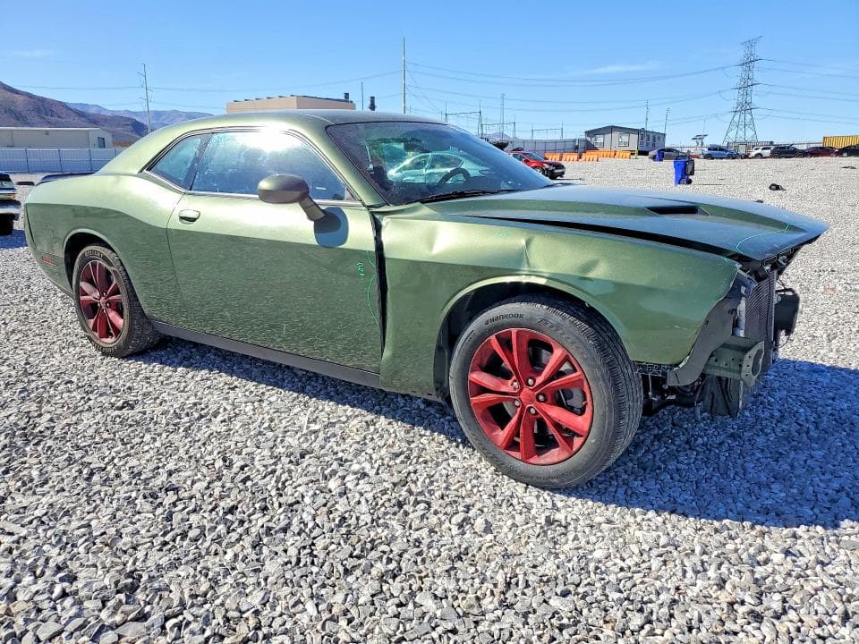 2022 DODGE CHALLENGER SXT 4