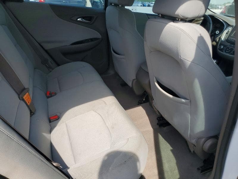 2018 CHEVROLET MALIBU LS 10