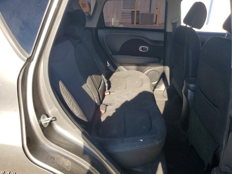 2018 KIA SOUL + 11