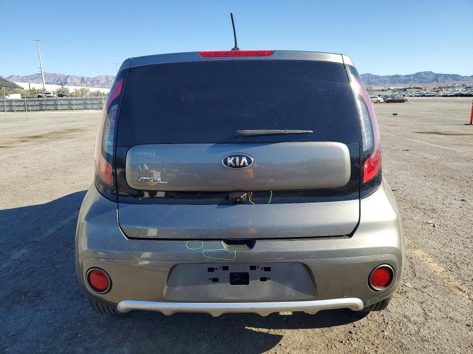 2018 KIA SOUL + 6