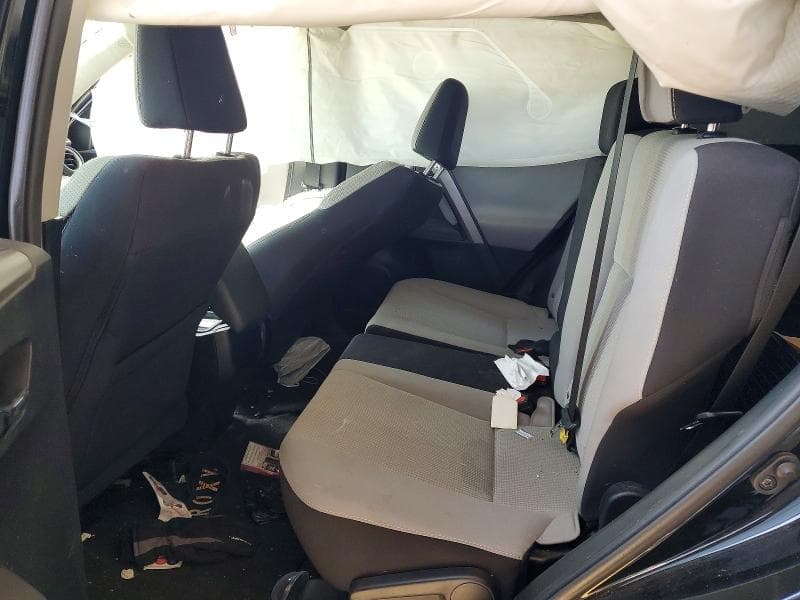 2017 TOYOTA RAV4 XLE 10