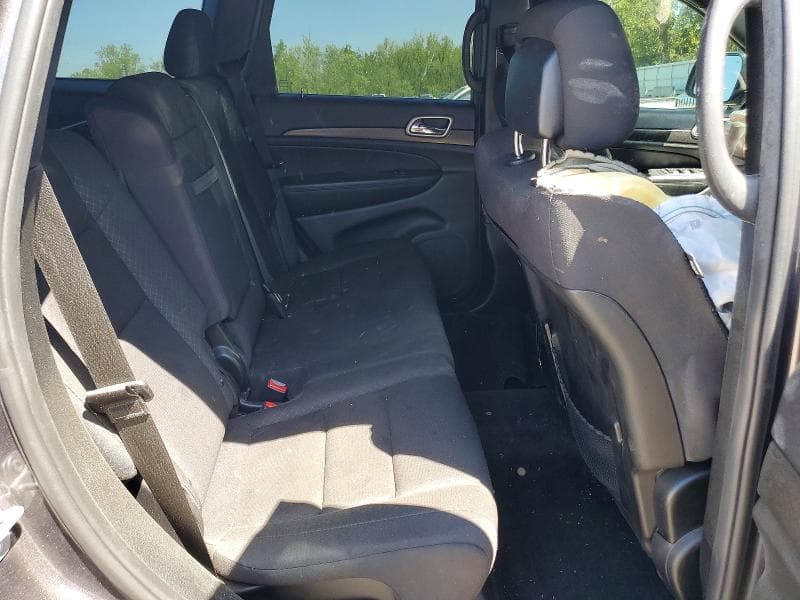 2018 JEEP GRAND CHEROKEE LAREDO 11
