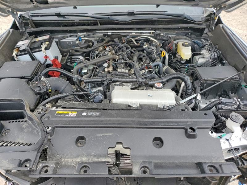 2025 TOYOTA 4RUNNER SR5 SR5 12