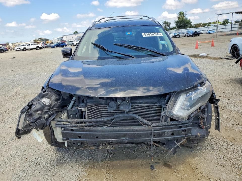 2017 NISSAN ROGUE SV 5