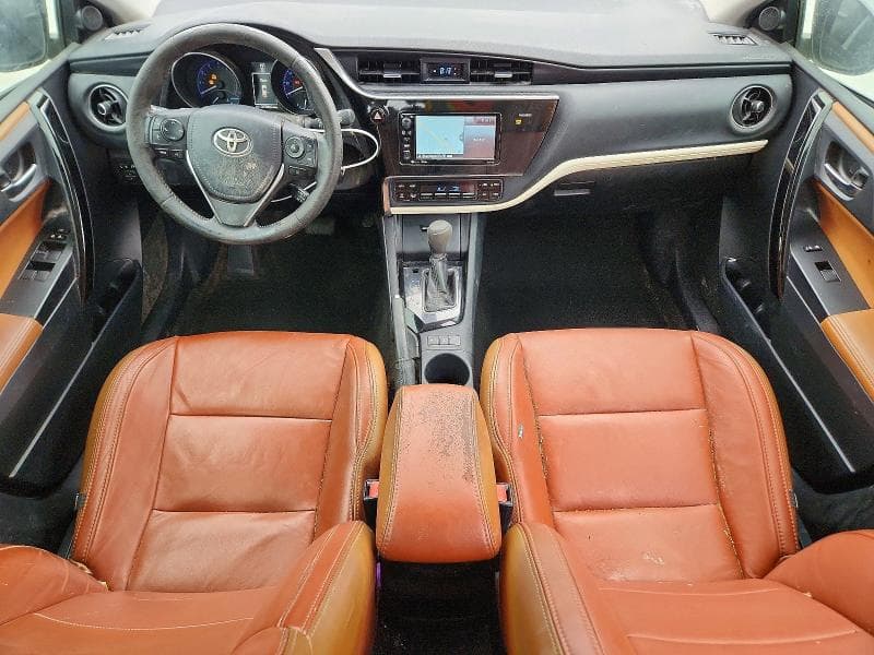 2017 TOYOTA COROLLA IM BASE 8