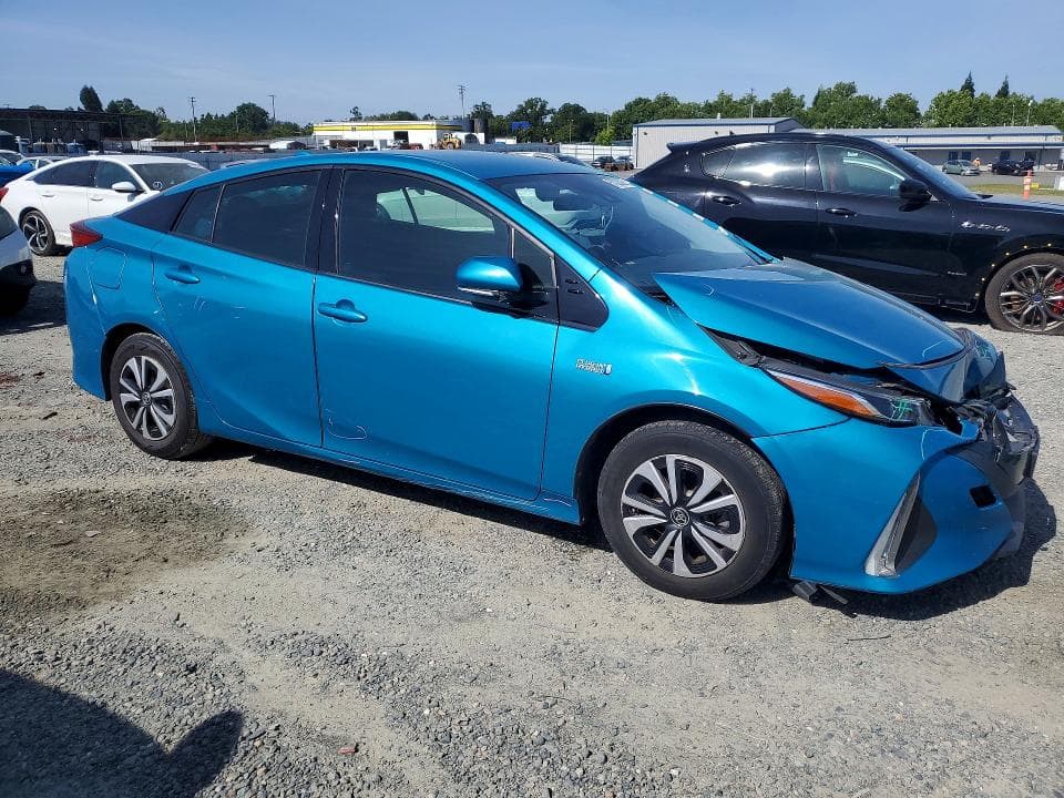 2017 TOYOTA PRIUS PRIME PREMIUM 4
