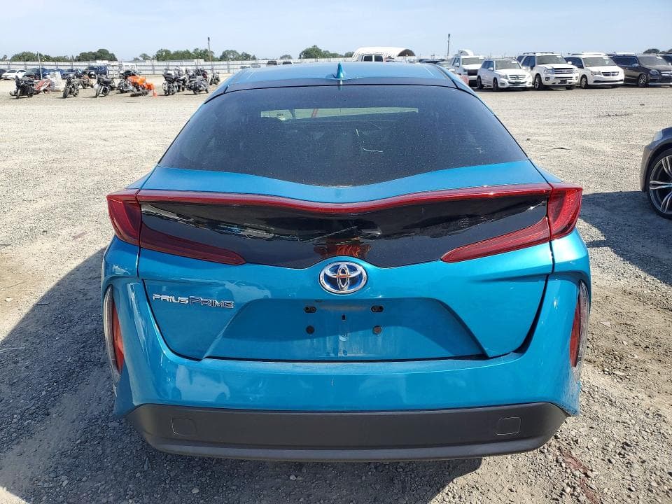 2017 TOYOTA PRIUS PRIME PREMIUM 6