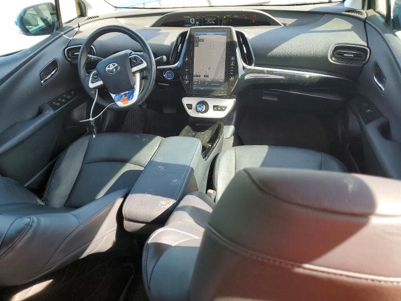 2017 TOYOTA PRIUS PRIME PREMIUM 8