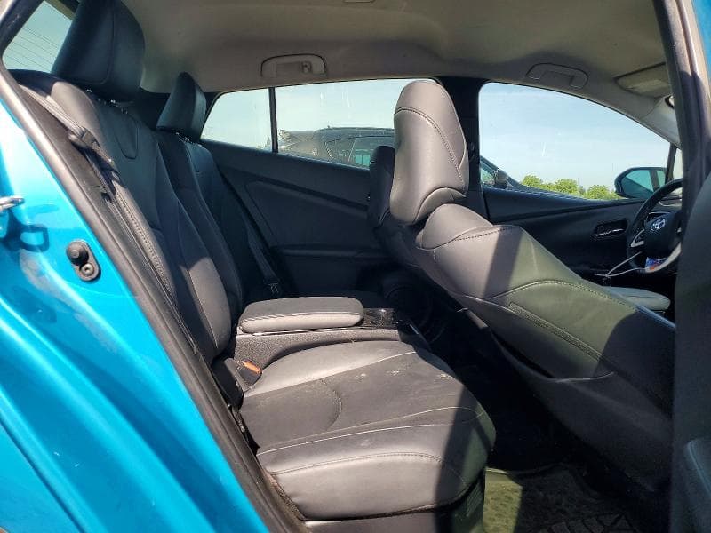 2017 TOYOTA PRIUS PRIME PREMIUM 10