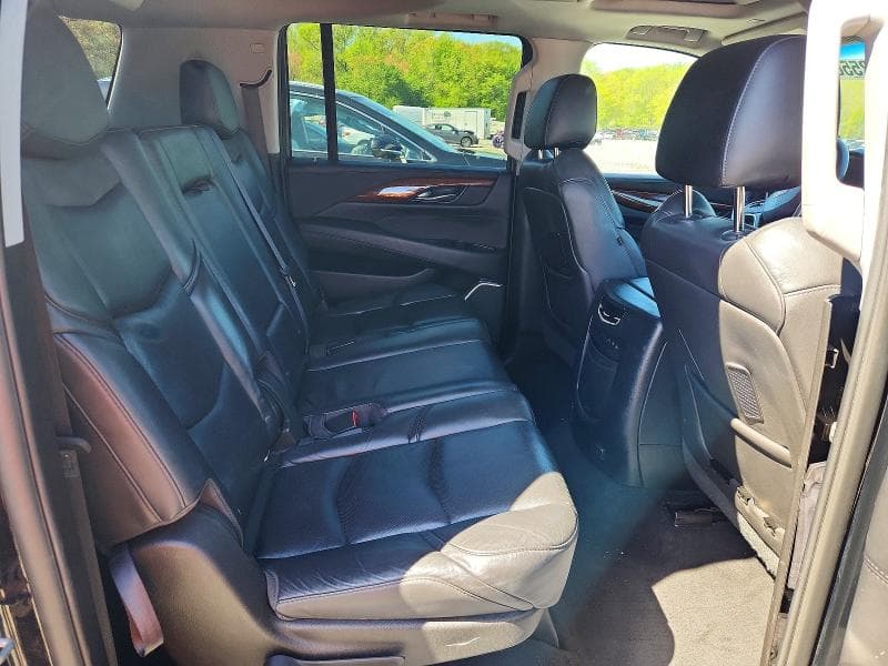 2018 CADILLAC ESCALADE ESV LUXURY 11