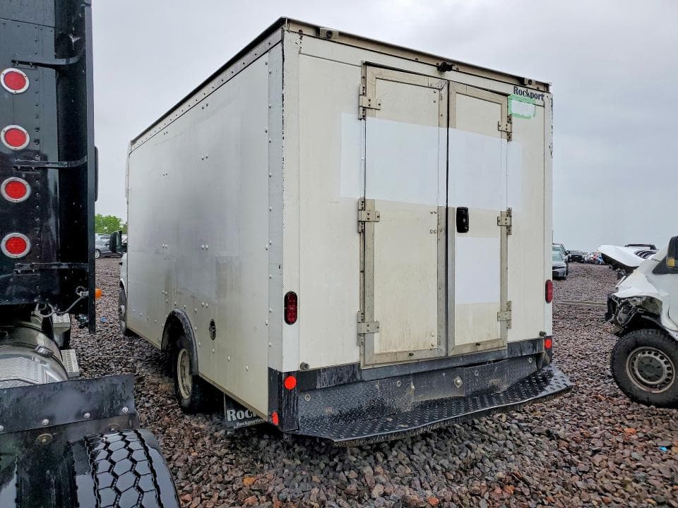 2021 GMC SAVANA DELIVERY TRUCK 2