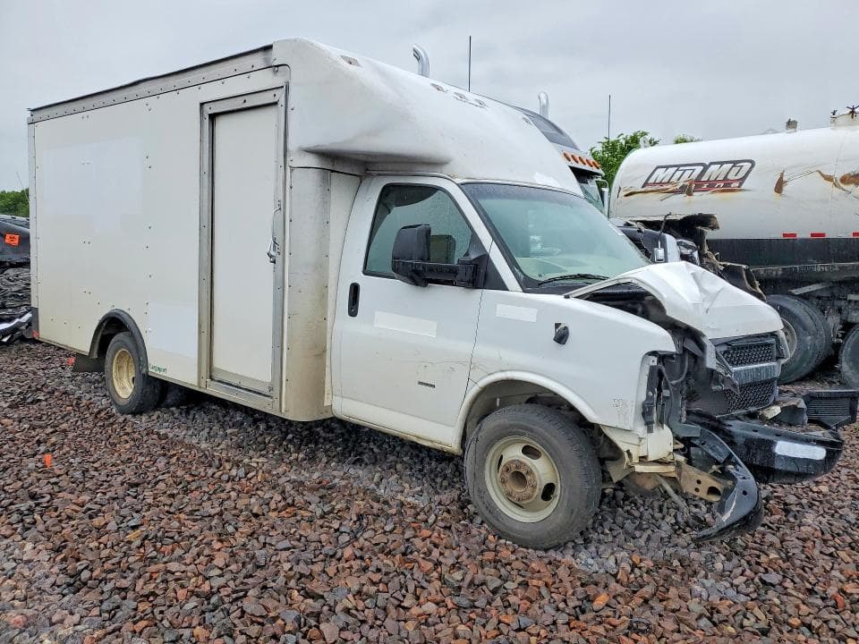 2021 GMC SAVANA DELIVERY TRUCK 4