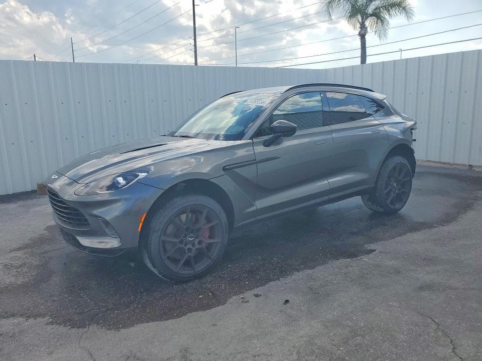 2021 ASTON MARTIN DBX