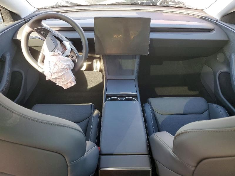 2026 TESLA MODEL 3 8