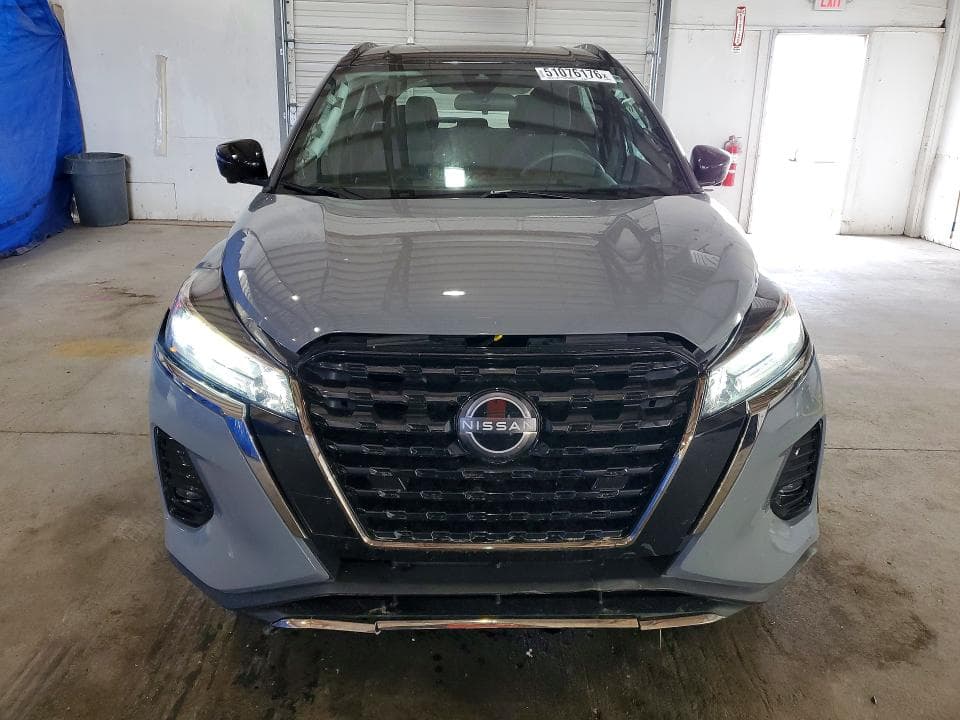 2023 NISSAN KICKS SR SR 5