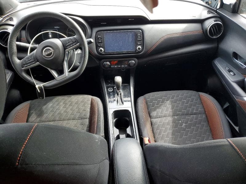 2023 NISSAN KICKS SR SR 8
