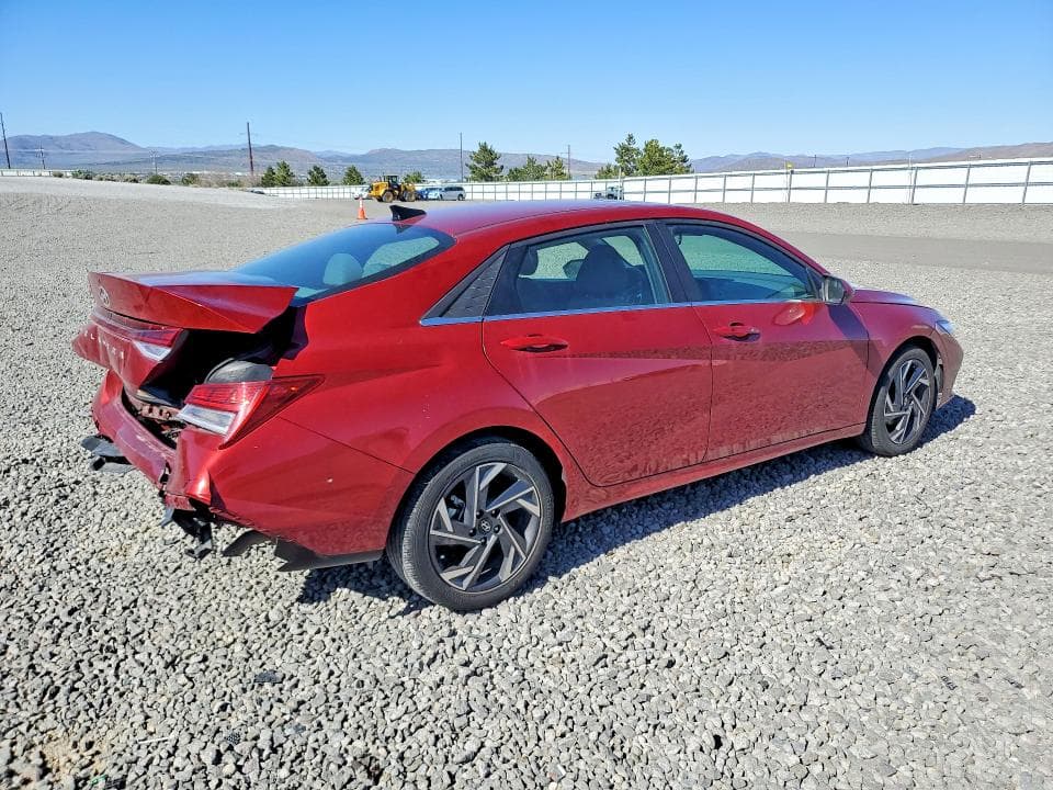 2024 HYUNDAI ELANTRA SEL SEL 3