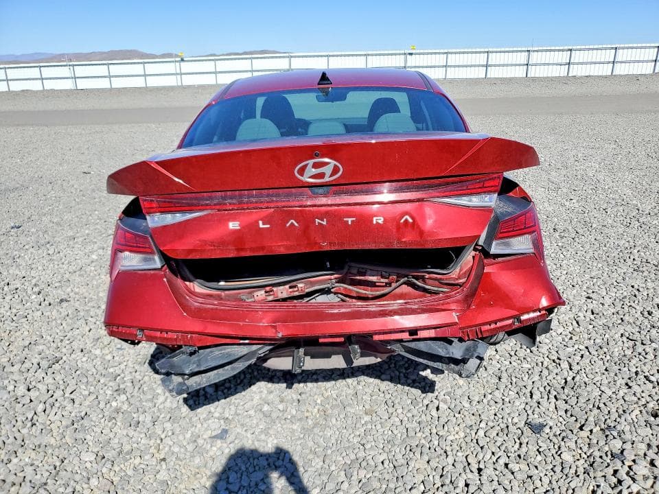 2024 HYUNDAI ELANTRA SEL SEL 6