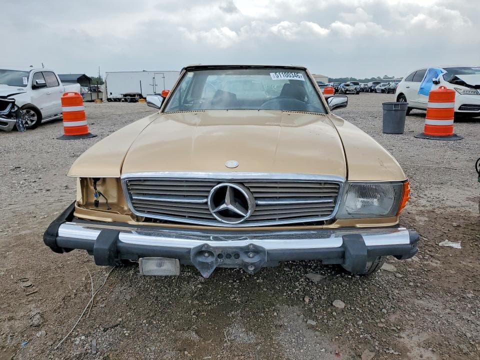 1982 MERCEDES-BENZ 380 SL SL 5