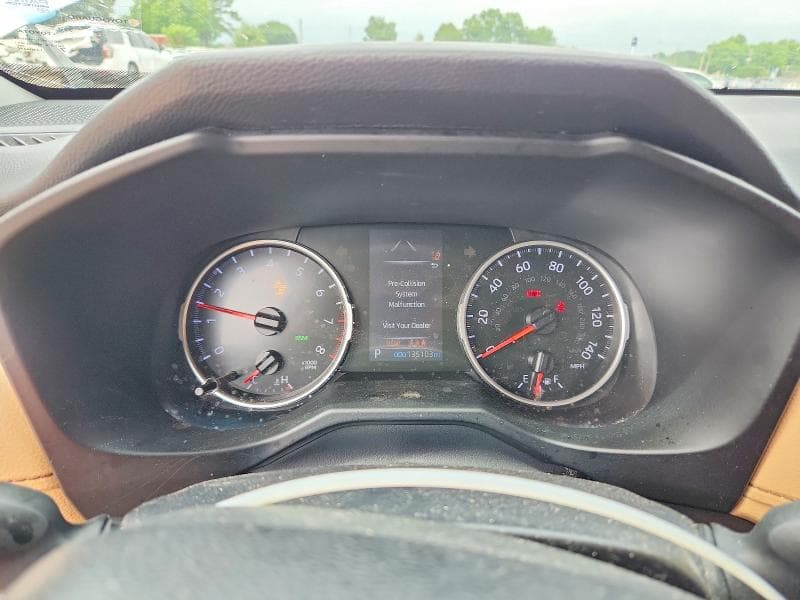2022 TOYOTA RAV4 LE 9