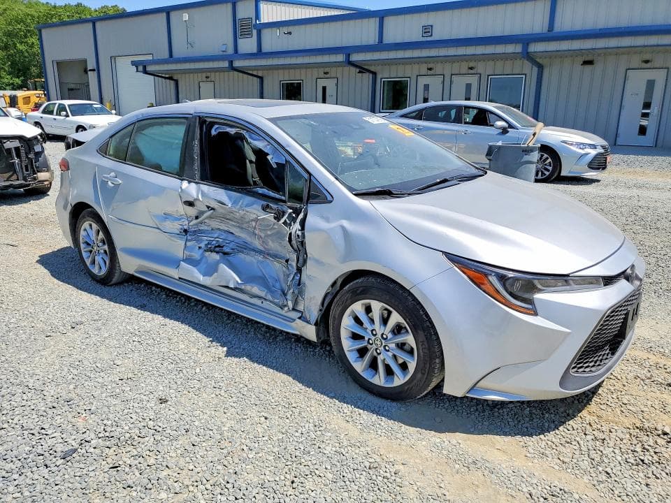 2022 TOYOTA COROLLA XLE XLE 4