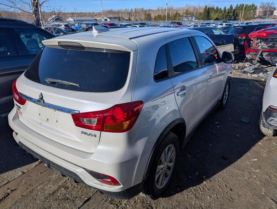 2019 MITSUBISHI RVR SE 3