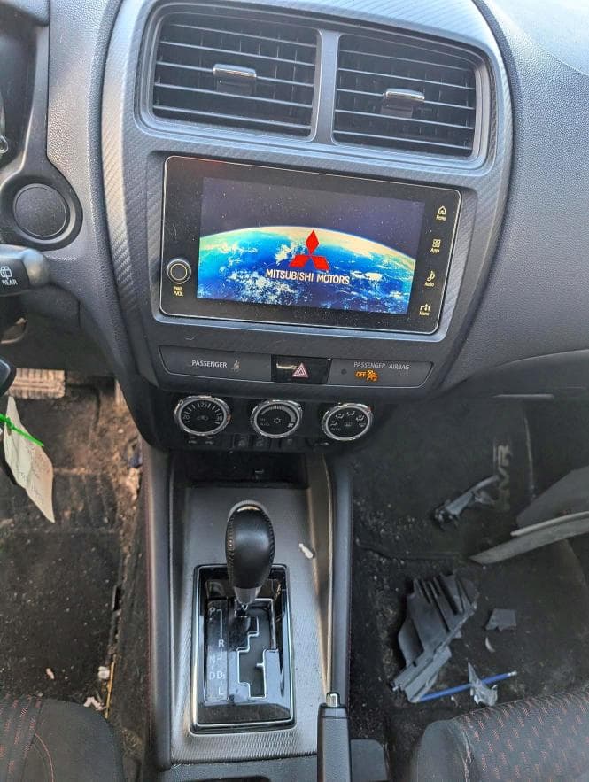 2019 MITSUBISHI RVR SE 8