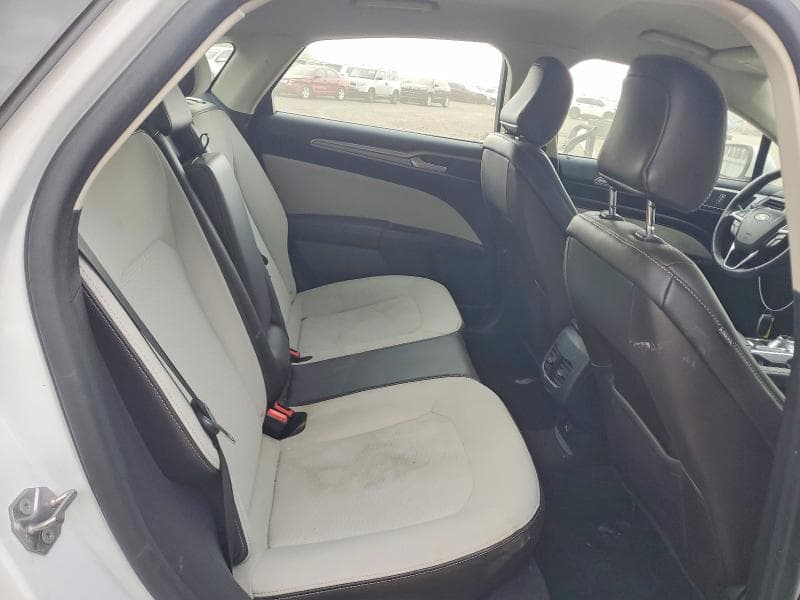 2020 FORD FUSION SE 10
