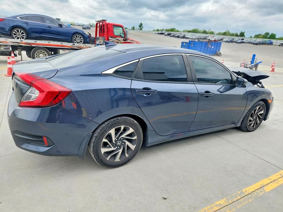 2018 HONDA CIVIC EX 3