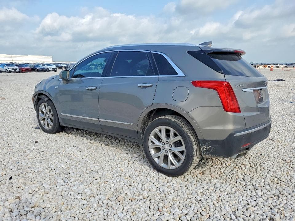 2018 CADILLAC XT5 LUXURY 2