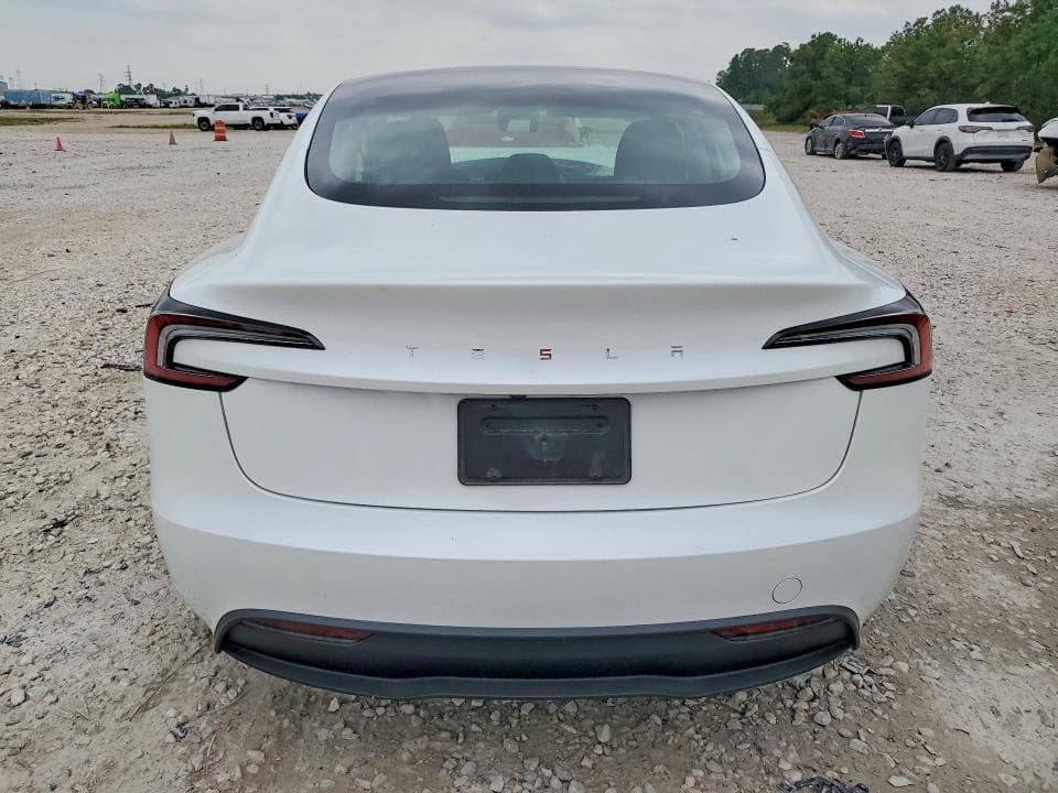2025 TESLA MODEL 3 6