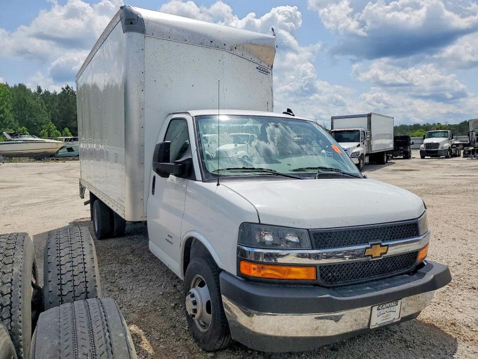 2025 CHEVROLET EXPRESS G4500 4