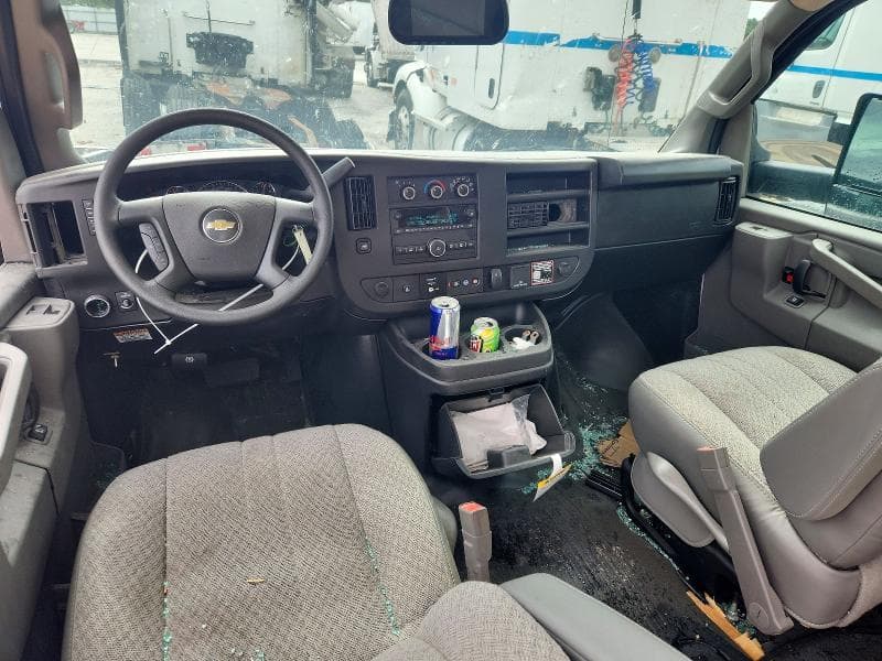 2025 CHEVROLET EXPRESS G4500 8