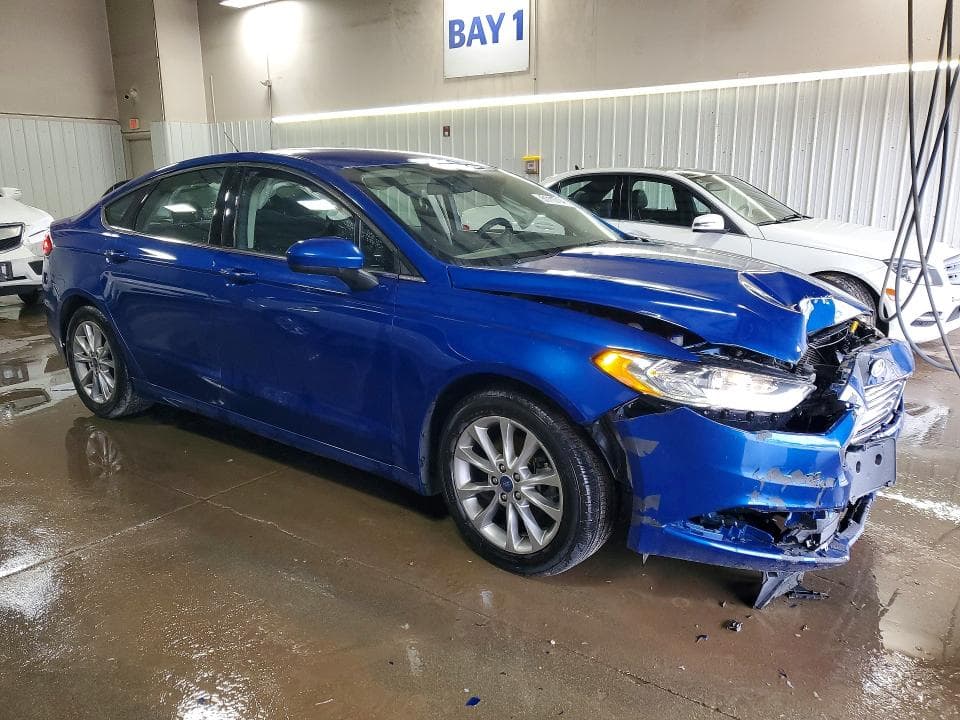 2017 FORD FUSION SE 4