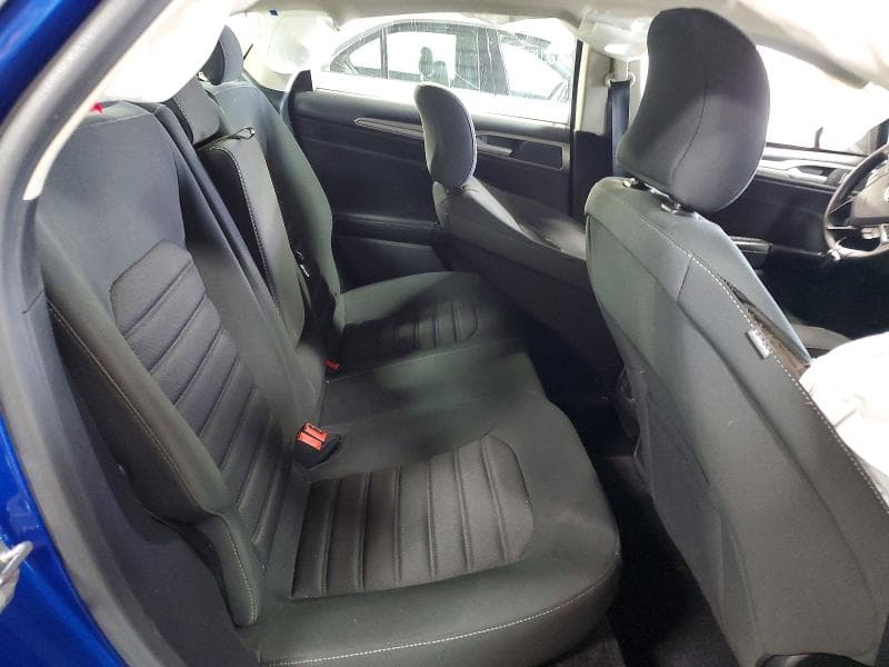 2017 FORD FUSION SE 10