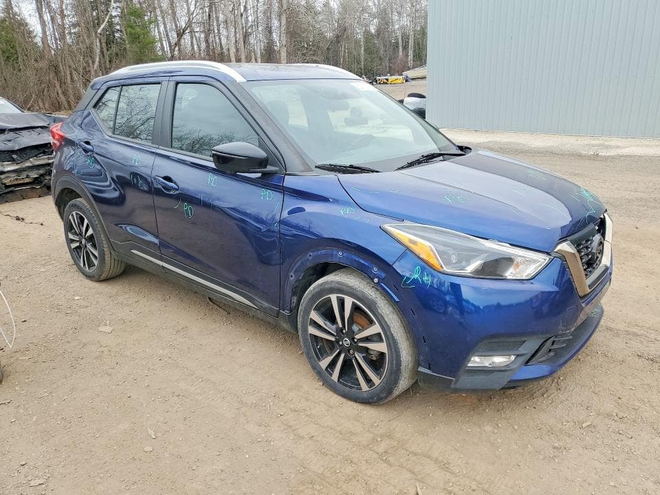 2019 NISSAN KICKS S 4