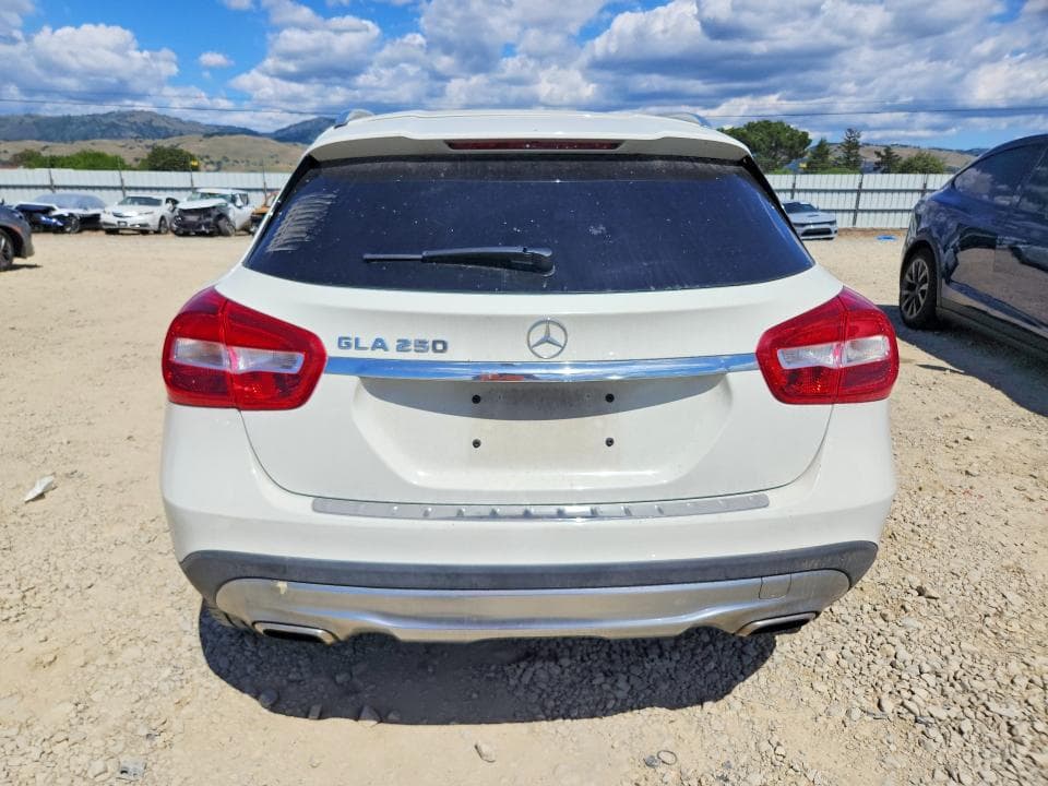 2017 MERCEDES-BENZ GLA 250 250 6