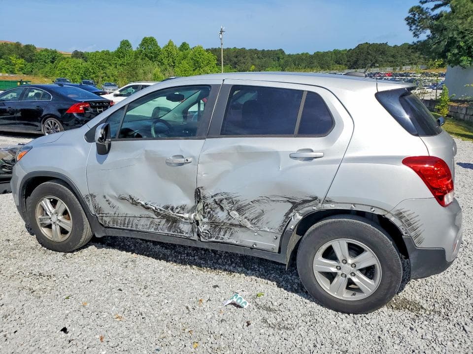 2020 CHEVROLET TRAX LS 2