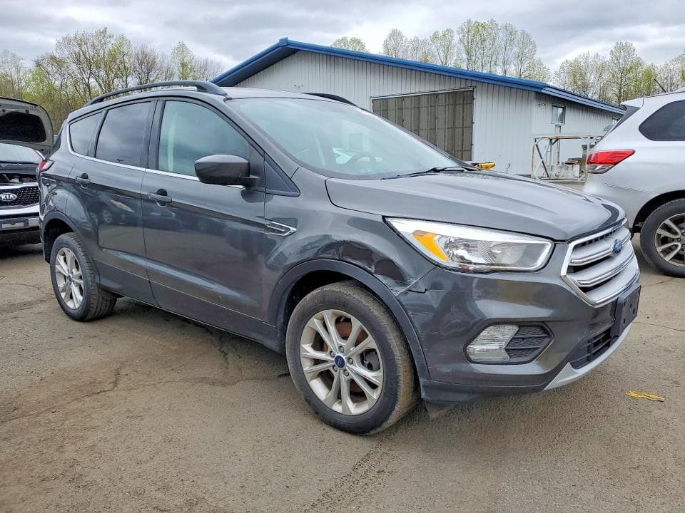 2018 FORD ESCAPE SE SE 4