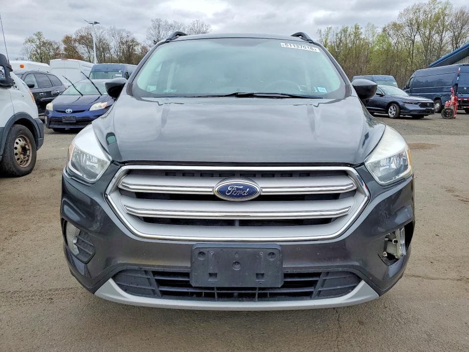 2018 FORD ESCAPE SE SE 5