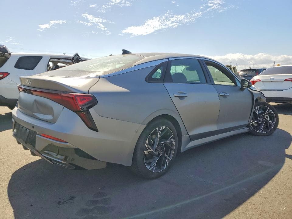 2025 KIA K5 3