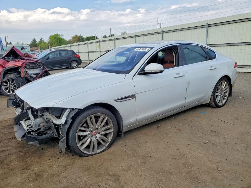2018 JAGUAR XF PORTFOLIO LE - 1