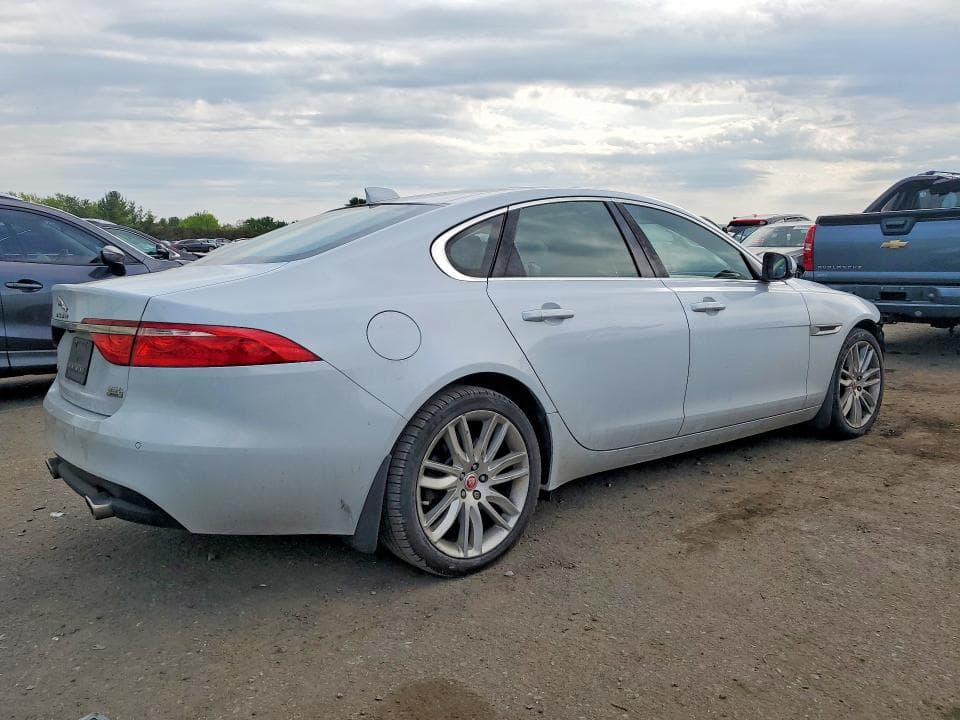 2018 JAGUAR XF PORTFOLIO LE 3