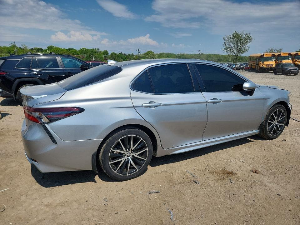 2022 TOYOTA CAMRY SE SE 3