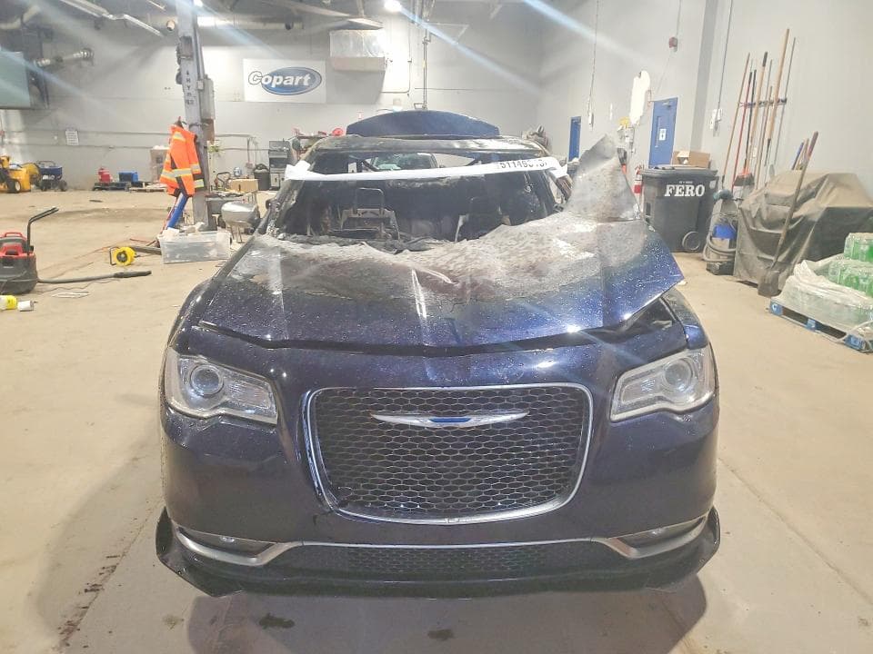 2017 CHRYSLER 300C PLATINUM 5