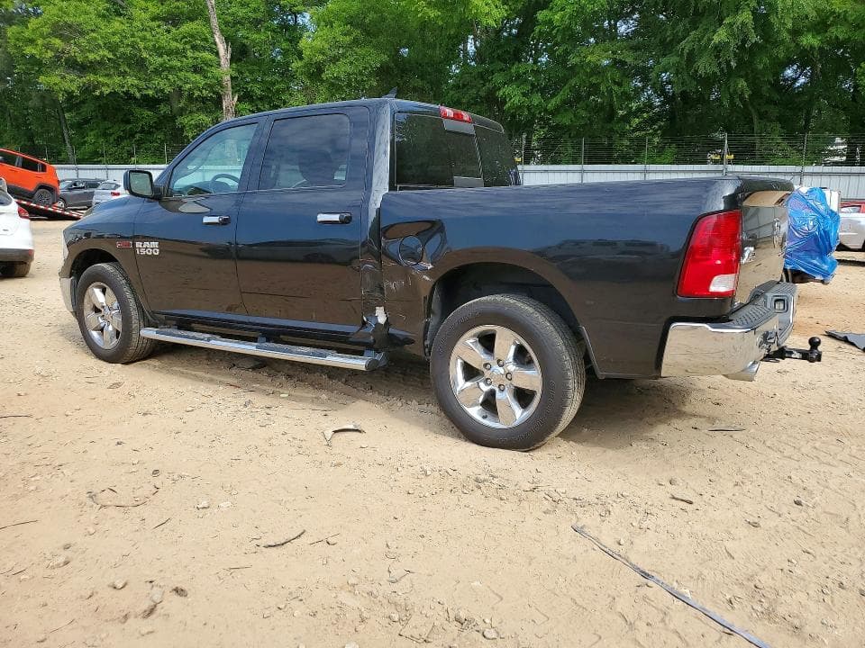 2016 RAM 1500 SLT 2