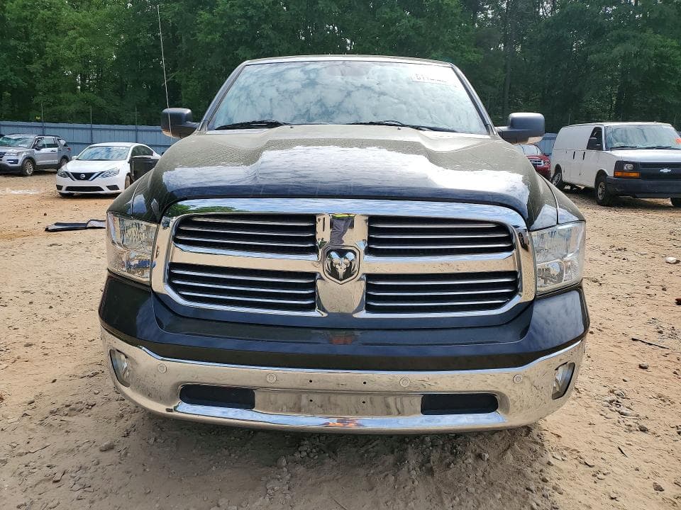 2016 RAM 1500 SLT 5